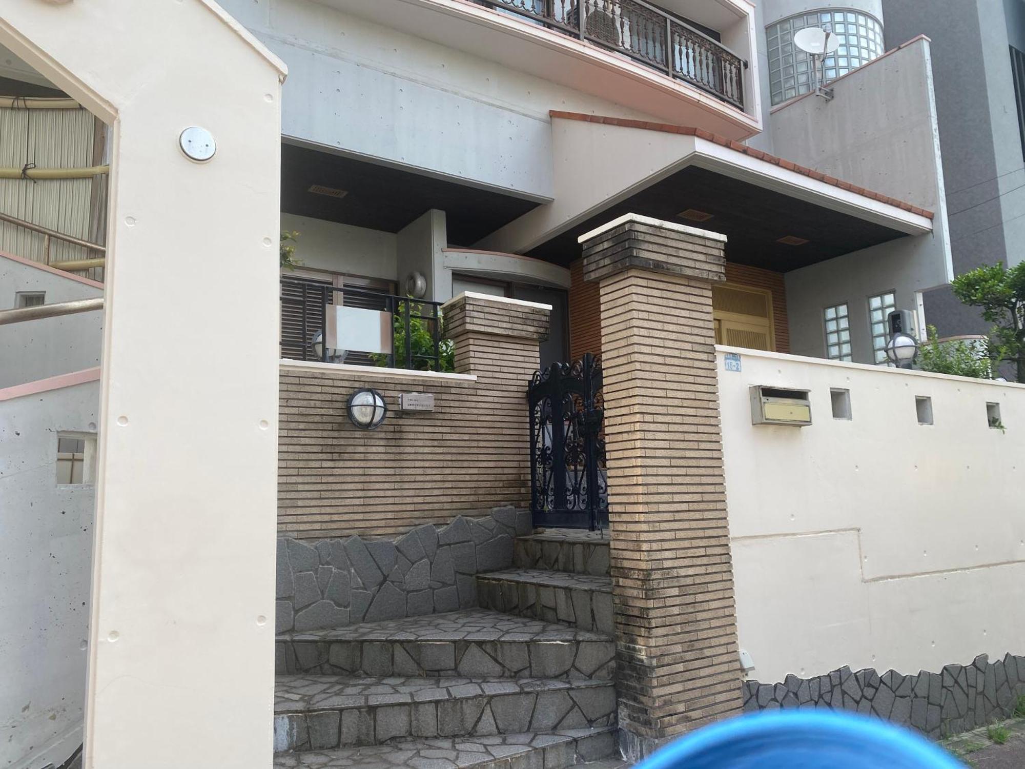 Apartmán Joyful Rose Ginowan Exteriér fotografie